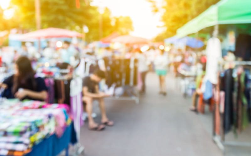 What-to-Include-in-Your-Vendor-Display-Kit Street market